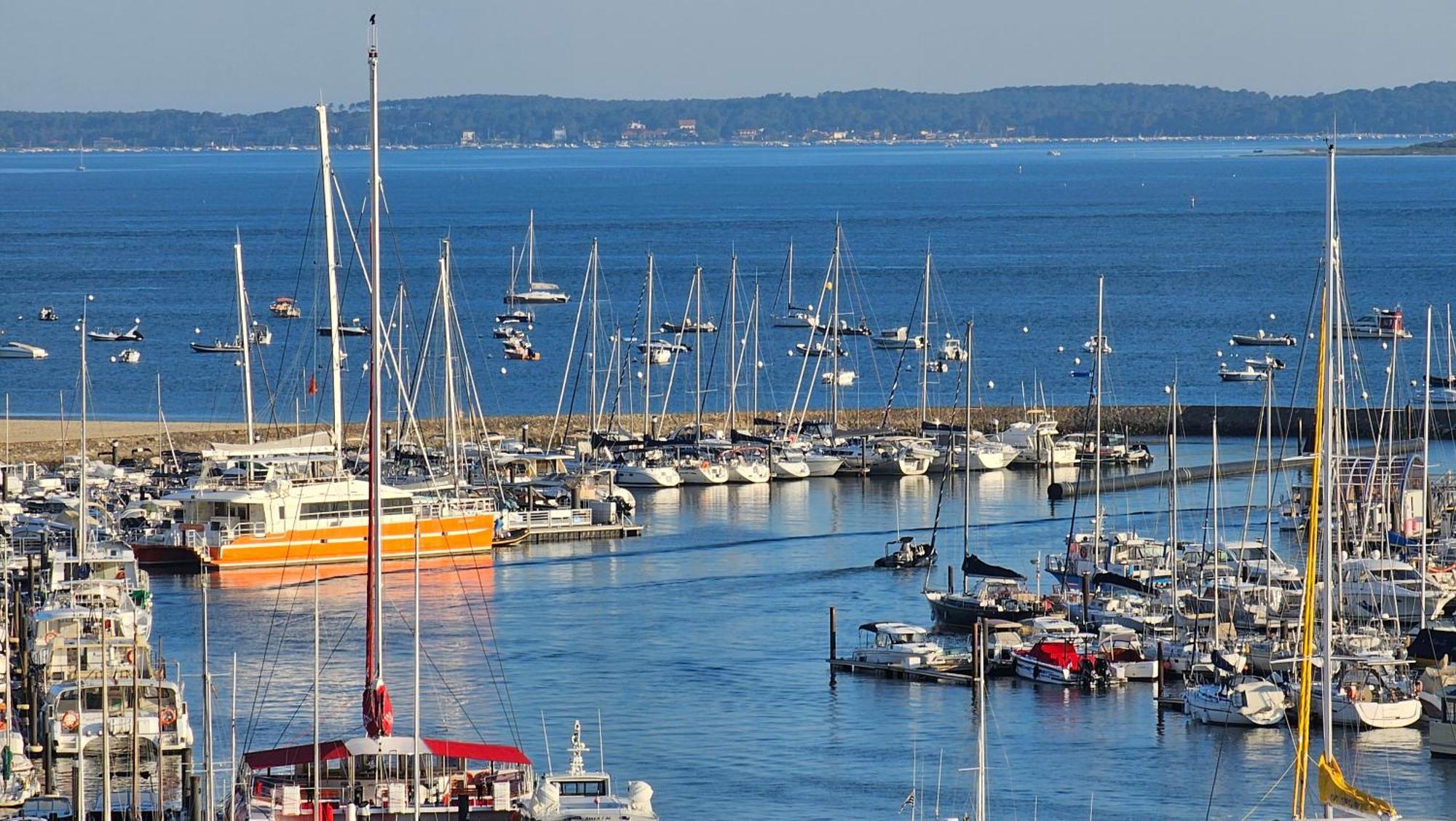 Vue Panoramique Sur Bassin,Piscine Et Terrasse Διαμέρισμα Αρασόν Εξωτερικό φωτογραφία